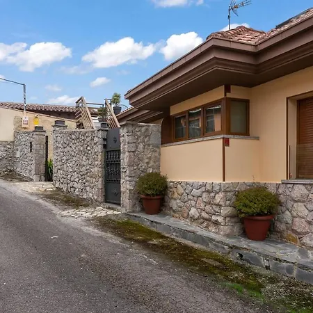 Llanes Porrua 4Pax Porrúa