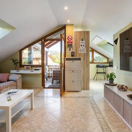 Llanes Porrua 4Pax 아파트